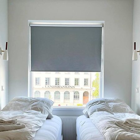 Day Dream Townhall Square Apartments Akureyri Esterno foto