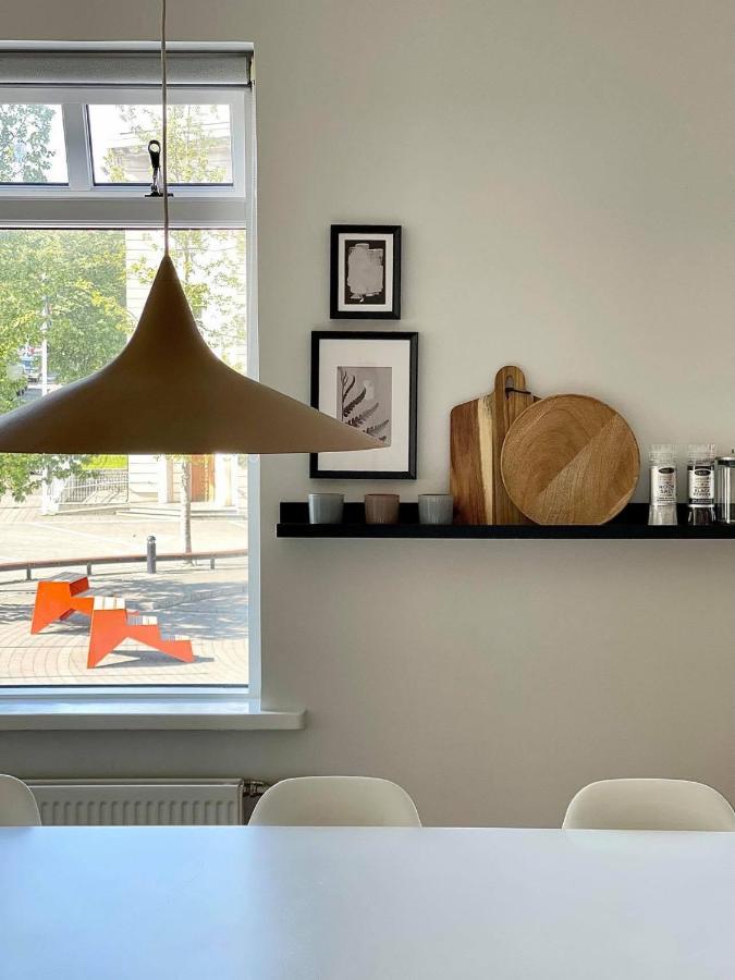 Day Dream Townhall Square Apartments Akureyri Esterno foto